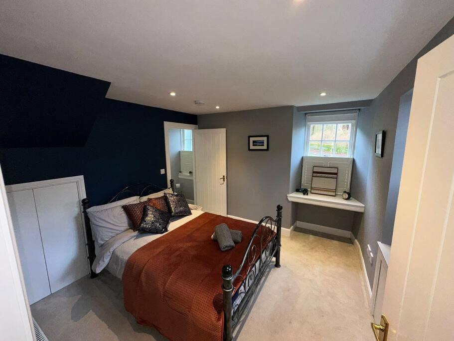 The Gate House - 3 Bed & Parking Villa EDI Buitenkant foto