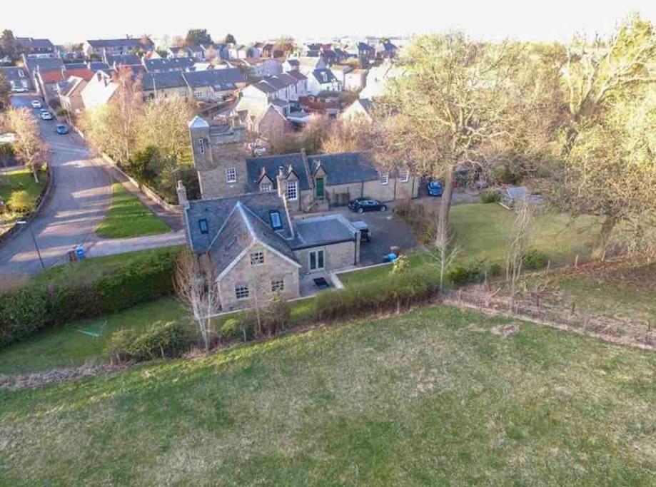 The Gate House - 3 Bed & Parking Villa EDI Buitenkant foto